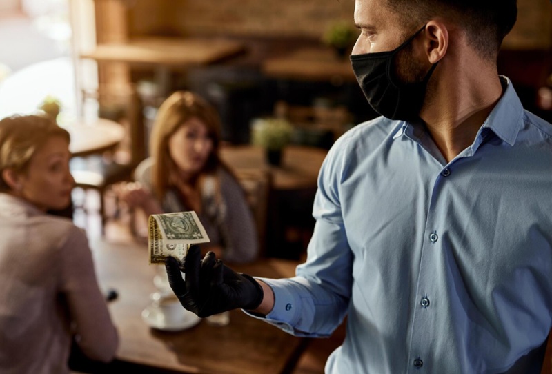 Contactless Tipping Is Changing Pub Staff Income