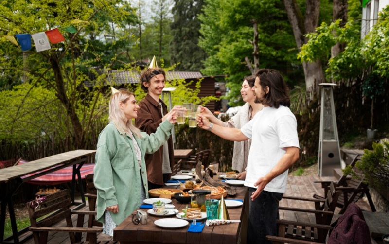 Pub Gardens As Family Dining Room