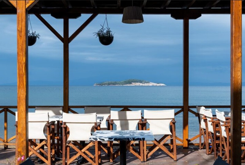 Seaside Pubs Are Winning The Staycation Spending War