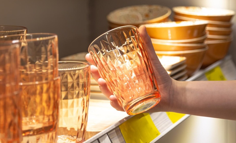 Branded Glassware Changes How Customers Judge A Pint