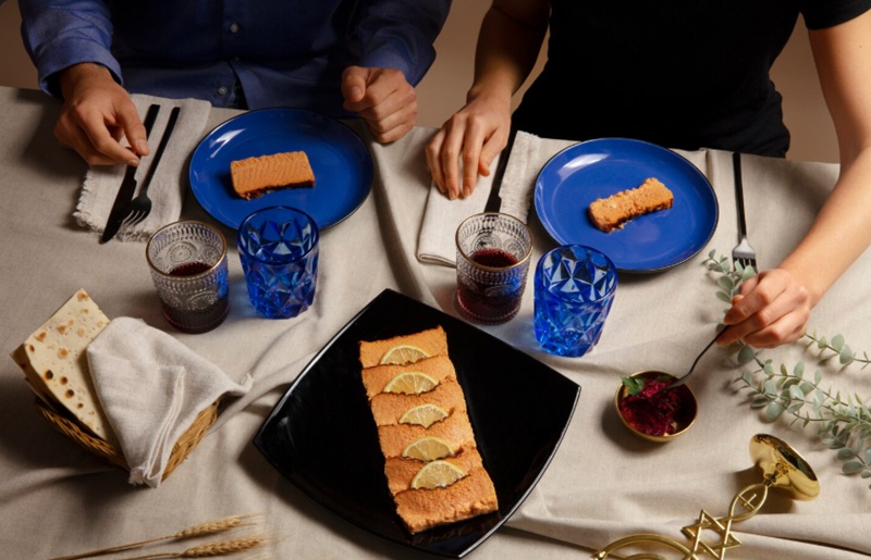 Smaller Plates Pub Dining Social