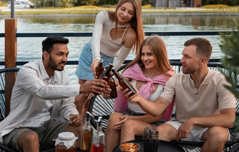 Waterfront Pubs Search Trend